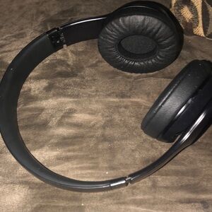 i am selling Beats by Dre